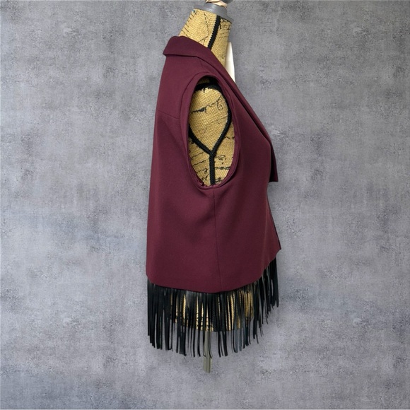 413 - RD STYLE VEST WITH REMOVEABLE FRINGE - Picture 3 of 16